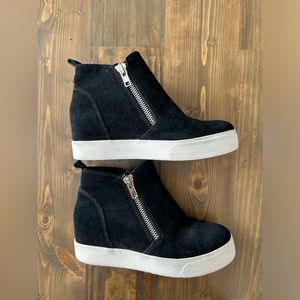 Steve Madden Wedgie bootie, size 7.5 Black